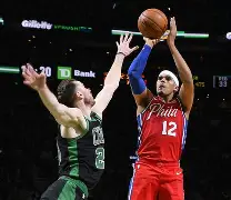 关于激烈对决引发球迷热议,悬念难解的信息 关于激烈对决引发球迷热议,悬念难解的信息